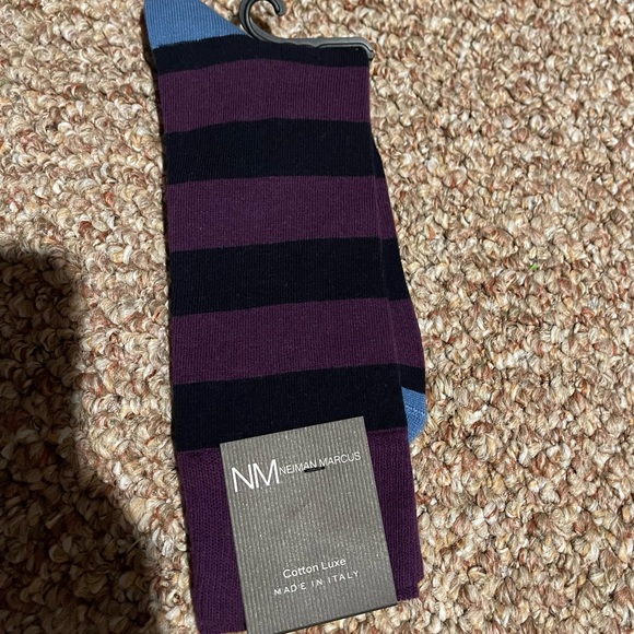 *NWT* Men NEIMAN MARCUS Over The Calf Italian Made Luxe Dress Socks (per pair). - Picture 6 of 16